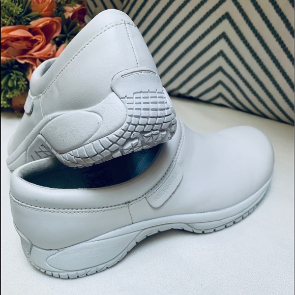 Merrell Select Fresh White Leather Slip On Shoe - Picture 2 of 14